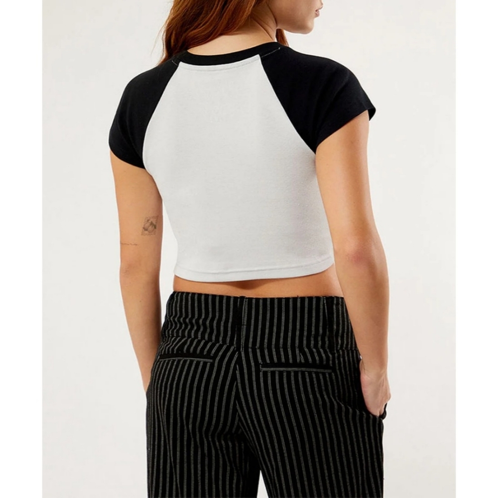 Wednesday Love Note Raglan T-Shirt - Picture 5 of 7